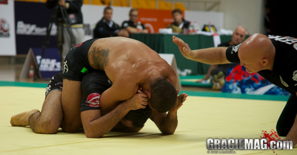 Andre Galvao finaliza Braulio Estima no ADCC 2013 por Lamonica