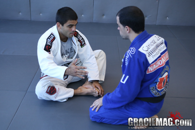 GMA Technique: Go for the back with Vitor Shaolin