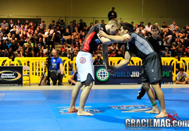 Keenan teaches the armbar he used to catch Lucas Leite