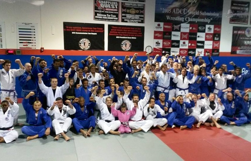 Seminário de Jiu-Jitsu de Carlos Rosado na ATT reuniu mais de cem lutadores, entre eles astros do UFC. Foto: GRACIEMAG