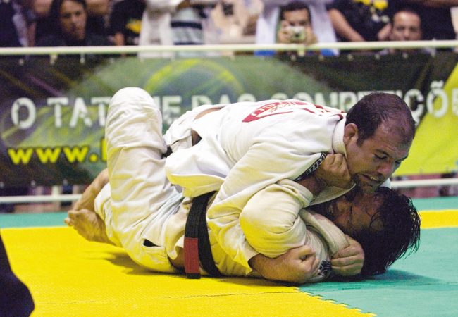 Como você passa a guarda De La Riva invertida no Jiu-Jitsu? Fabio Gurgel ensina