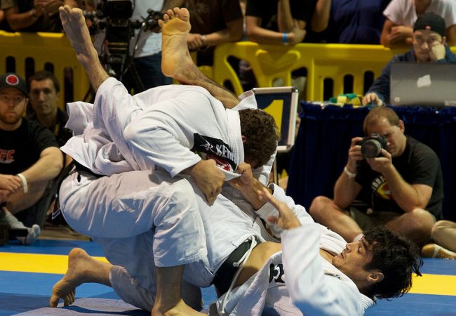 Kron: “Sempre que fico exausto no treino de Jiu-Jitsu, eu passo desse ponto”