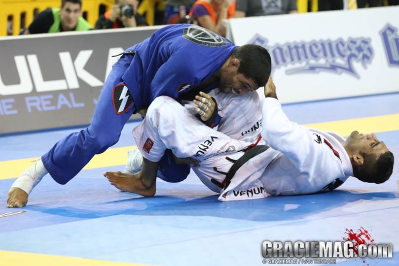 André Galvão em ação contra Lo no Jiu-Jitsu. Foto: Ivan Trindade/GRACIEMAG