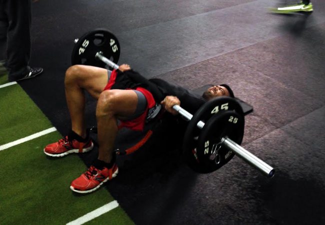 Após liberação médica, Lyoto Machida inicia preparação para encarar Weidman