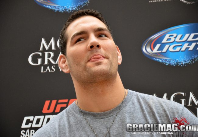 Weidman se lesiona e luta com Machida é adiada para julho, no UFC 175