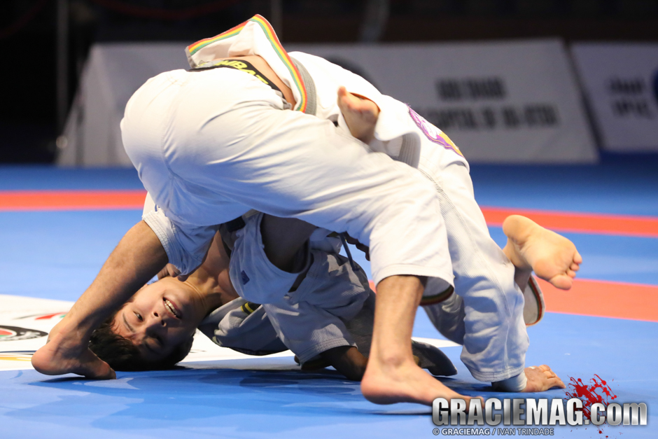 Later on, João Miyao got the family revenge when he defeated Barreto in the semifinal