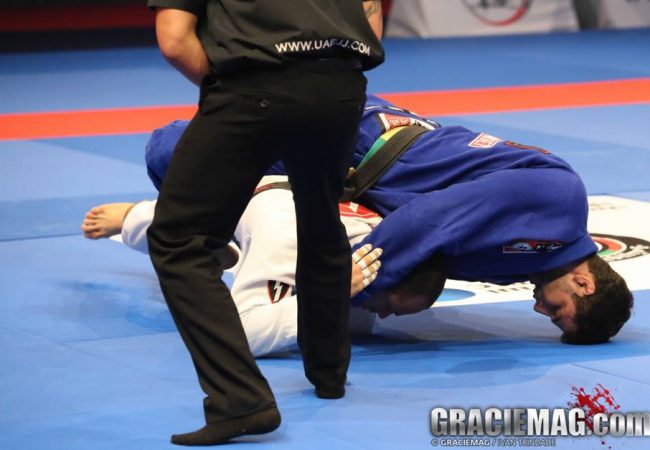 Vídeo: Buchecha e o estrangulamento que apagou Estima no WPJJC