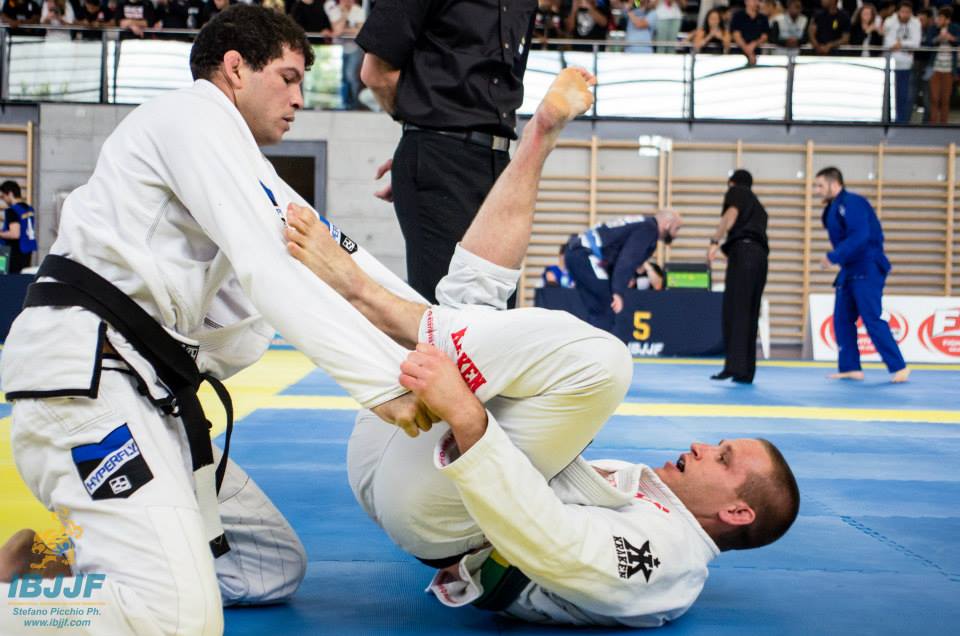 Ricardo 'Pezao' de Oliveira vs. Patrick DeCaro. Photo: StefanoPicchio