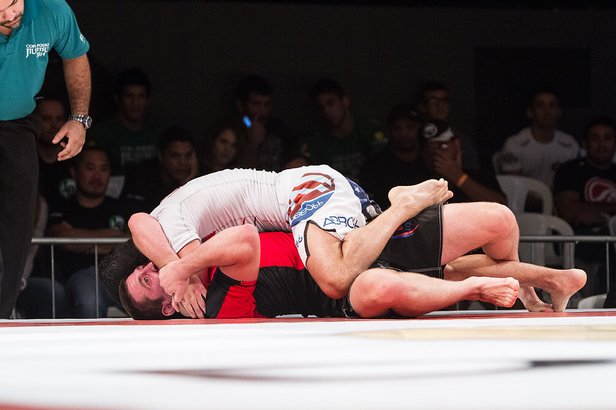 Danny Castillo do UFC tambem finalizou na Copa Podio Foto Aragao