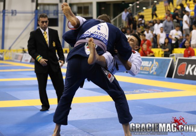 2014 Worlds: day 2 crowns absolute champions at blue belt and purple belt