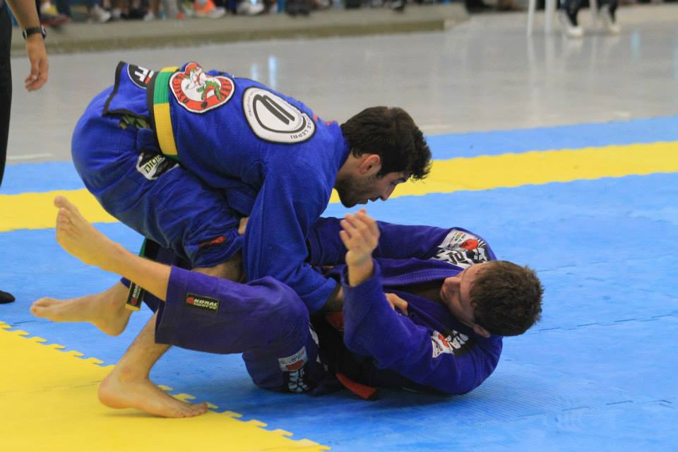 Lucas Lepri ficou com mais um ouro para a coleção, no Brasileiro 2014 da CBJJ. Foto: Jessica Barbosa