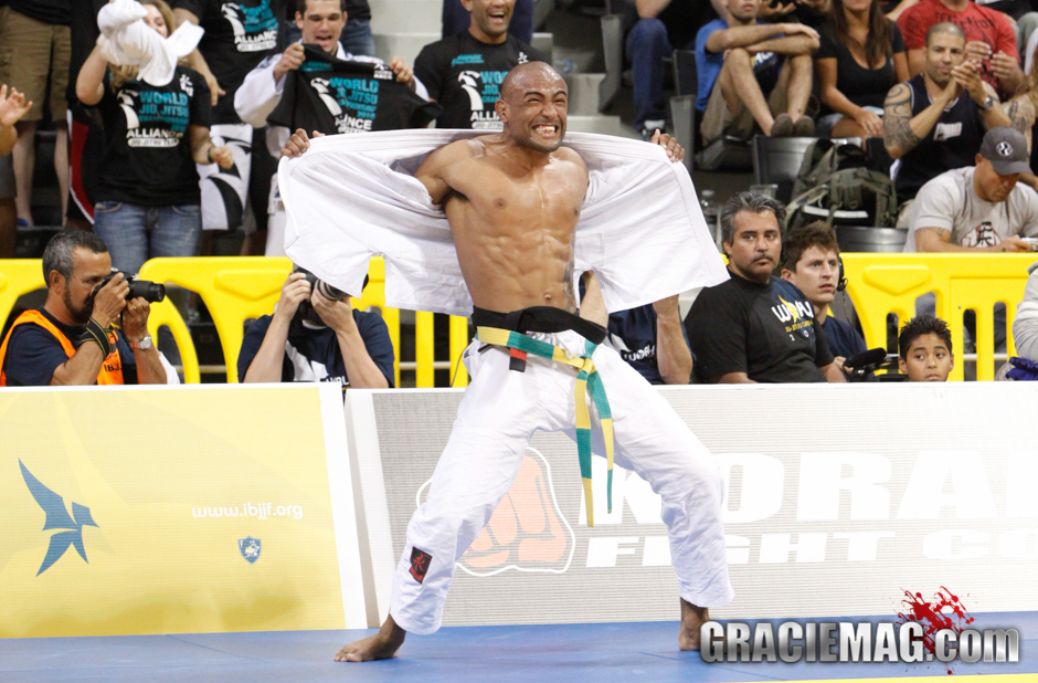 “This is my life! We put in 100% and want 200%.” – Sergio Moraes, in 2011. Photo by Ivan Trindade