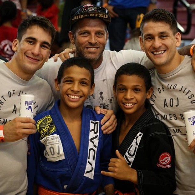 Mendes brothers with the Ruotolu twins. Photo: Personal Archive