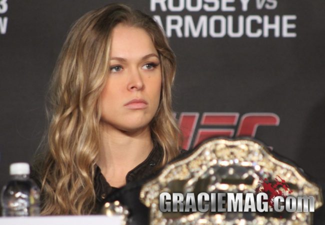 Vídeo: Campeã do UFC, Ronda Rousey diz que enfrentaria Bethe Correa no Brasil