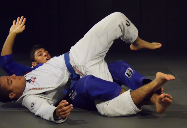 Exclusive: Christian Uflacker shows a spin on the twister position with a collar choke