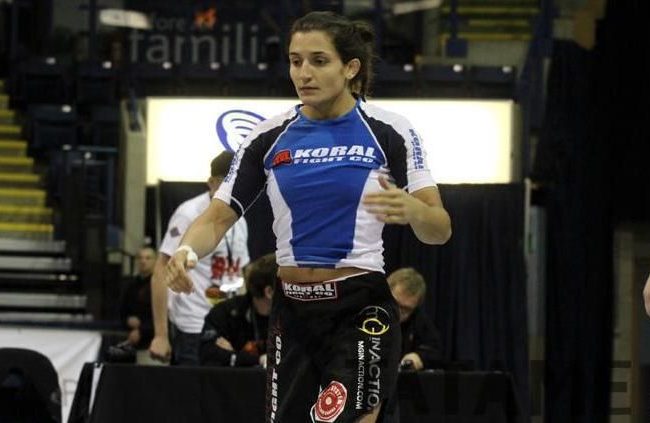 Jiu-Jitsu: O armlock de Luanna Alzuguir no absoluto sem kimono do London Open