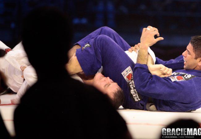 Buchecha ensina o armlock que tentou arrochar em Roger Gracie no Jiu-Jitsu
