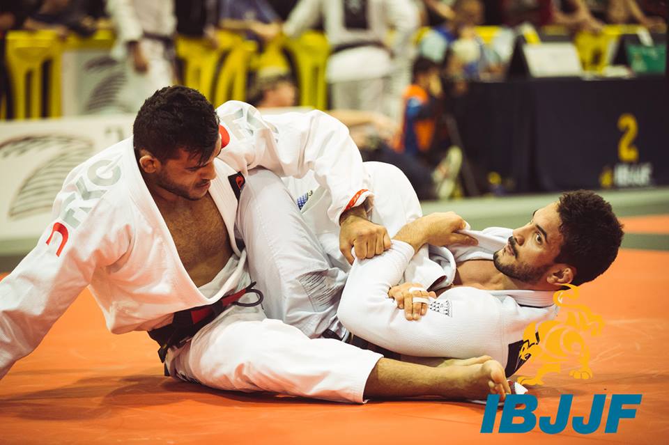 Inacio Neto conquered the  black belt absolute. Photo: IBJJF