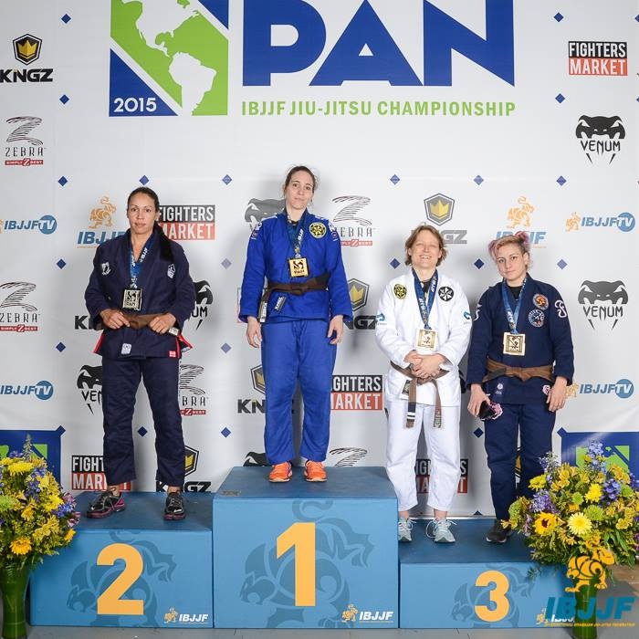 Taissa, in white, at the 2015 Pan. Photo: IBJJF