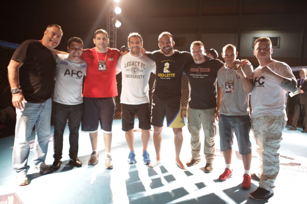 Sandro Leite e equipe no AFC 3 em Pirassununga. Foto Bernardo Mantuano