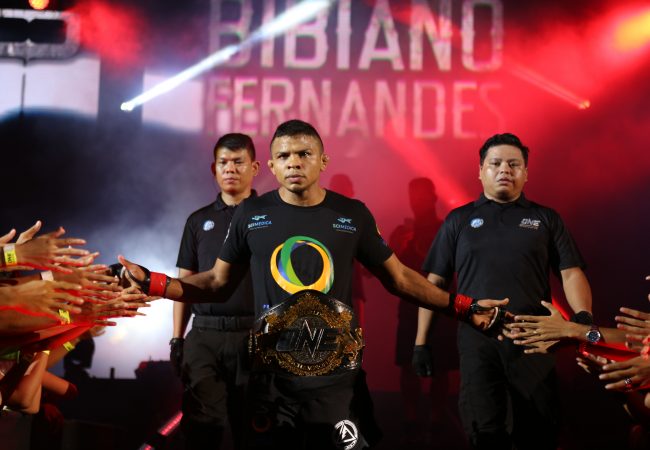 One FC 29: o nocaute do faixa-preta de Jiu-Jitsu Bibiano Fernandes