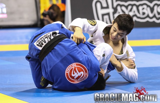 Miyao vence no Jiu-Jitsu: agora o magrinho aprontou no absoluto.