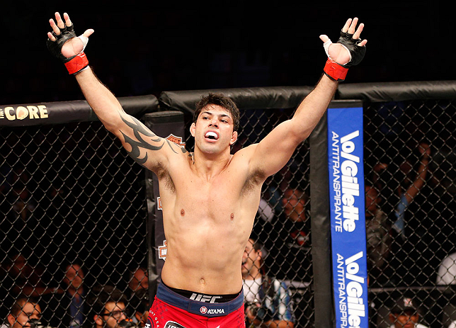 Viscardi Andrade retorna ao octógono no dia 7 de novembro Foto: Divulgação/UFC