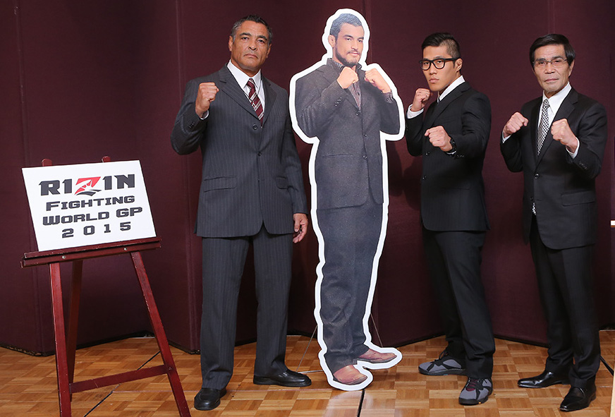 Rickson foi ao Japao anunciar a luta do filho Foto Rizin