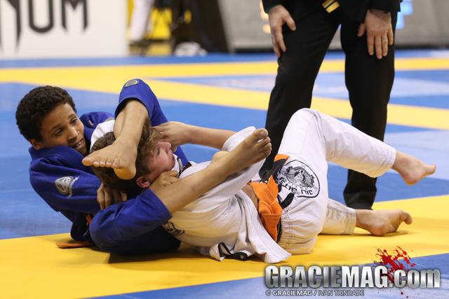 A criançada em ação na Pirâmide, num dos últimos Pan Kids da IBJJF. Foto de arquivo de Ivan Trindade.