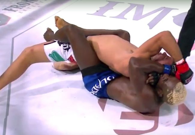 Vídeo: Ex-UFC Jorge Blade finaliza na luta principal do Imortal FC