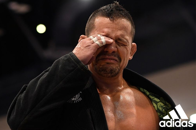 Saulo se emocionou ao faturar o ouro no Mundial de Masters. Foto: Luca Atalla