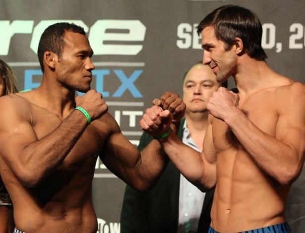 Ronaldo Jacaré vs. Luke Rockhold. Photo: Strikeforce