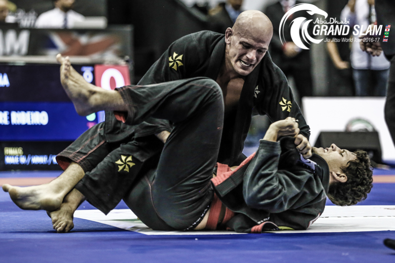 Felipe Pena vs. Xande Ribeiro. Ivan Trindade/Ane Nunes/Gentle Art Media