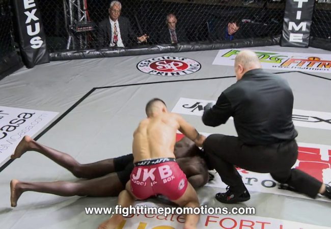 Vídeo: Confira a queda de Jiu-Jitsu que nocauteou no MMA