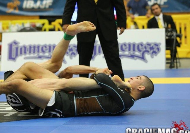 Video: The leg lock, the first BJJ lesson a brown-belt should have
