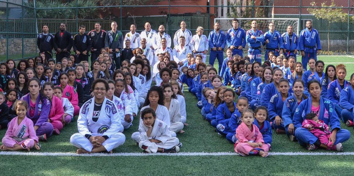 O pelotão feminino da nossa GMI Infight. Foto: Flashsports/Divulgação