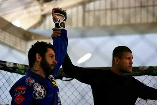 MMA com kimono? Professor de Jiu-Jitsu explica os benefícios