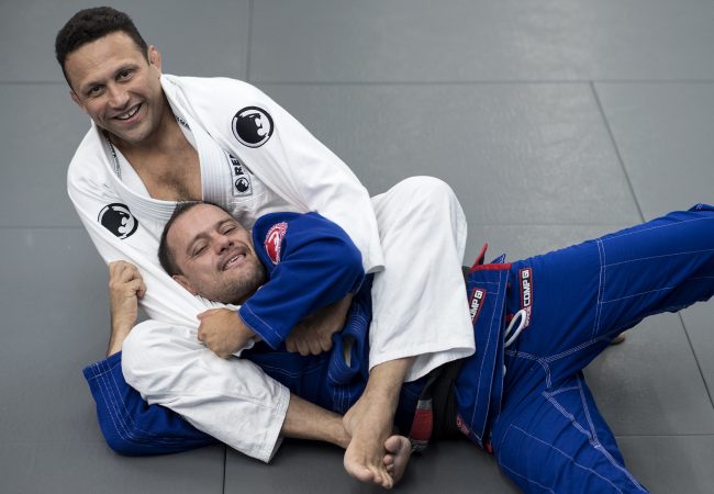 Renzo Gracie teaches how to achieve success in a choke
