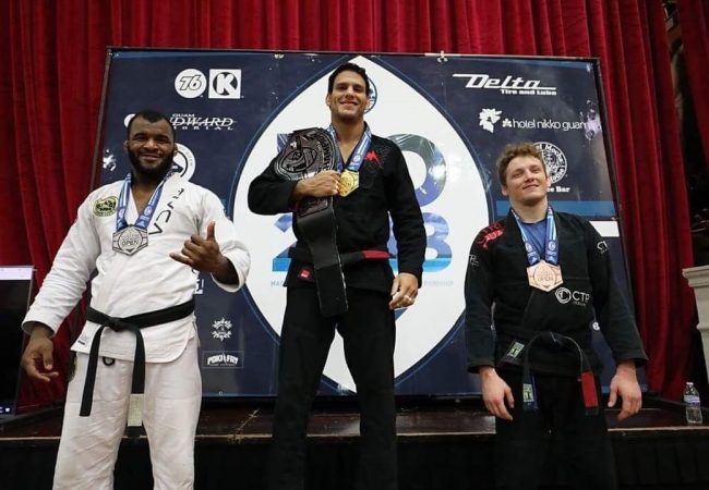 Felipe Preguiça defende cinturão em Guam e mira terceiro título no Jiu-Jitsu em abril