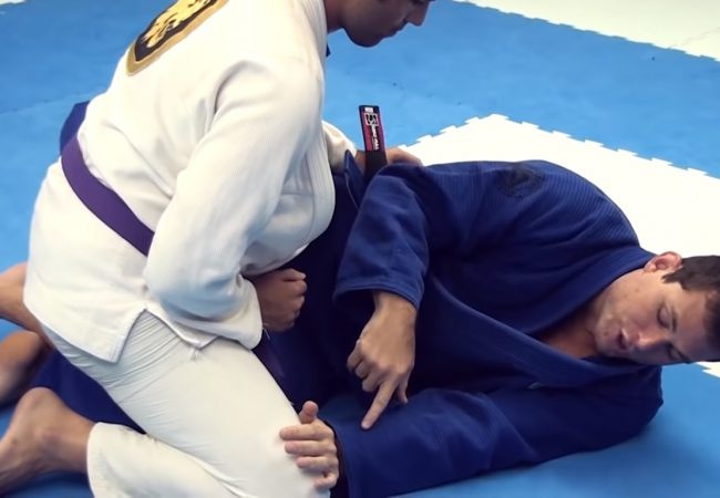 Roger Gracie — a transition from the half-guard to the back