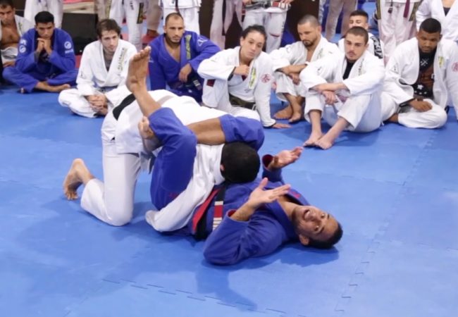 Jiu-Jitsu: Romulo Barral ensina detalhes de seu triângulo favorito