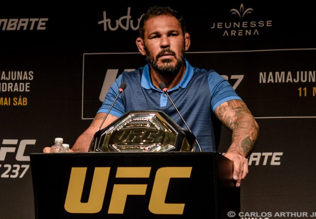 Rodrigo Minotauro vê fim da entressafra de ídolos no UFC e aponta seus 2 “craques diferenciados” do MMA nacional