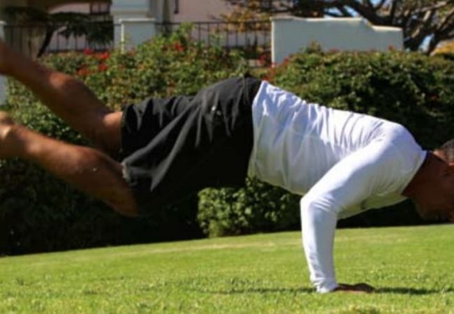 Ginástica Natural: Álvaro Romano teaches two types of push-ups