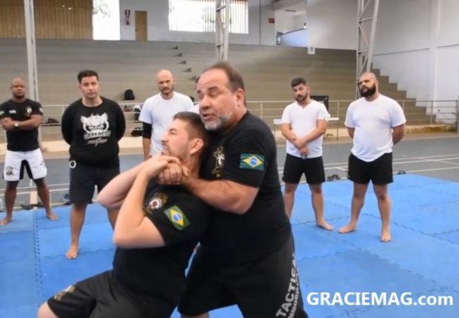 Vídeo: Paulo Peposo ensina imobilização do Jiu-Jitsu para policiais em Minas Gerais