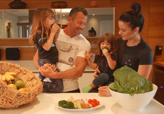 Kyra Gracie, Malvino Salvador e a importância da boa alimentação em família