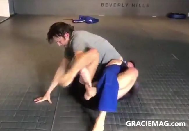 Vídeo: Ashton Kutcher em treino de Jiu-Jitsu com Craig Jones