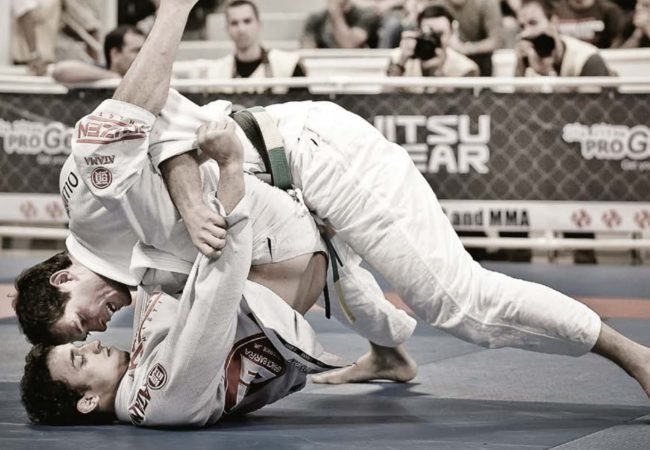 Training Program: Learn Roger Gracie’s guard-passing system