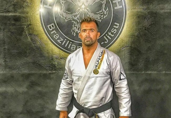 Eduardo Castro ensina 2 ataques na passagem da meia-guarda no Jiu-Jitsu