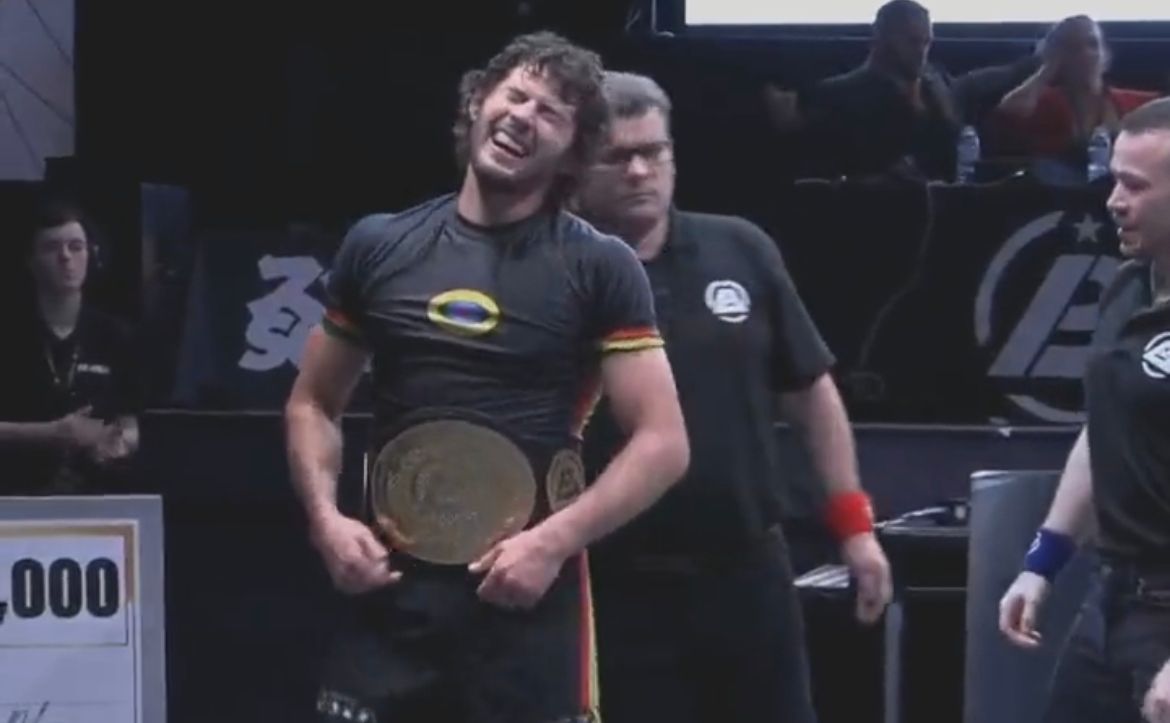 Polaris 22 Roberto Jimenez conquista GP e homenageia Leandro Lo