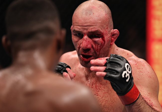 UFC Rio: Glover e Shogun se aposentam em noite de cinturões